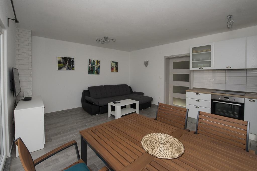 Apartment Jure Slatine Exterior photo