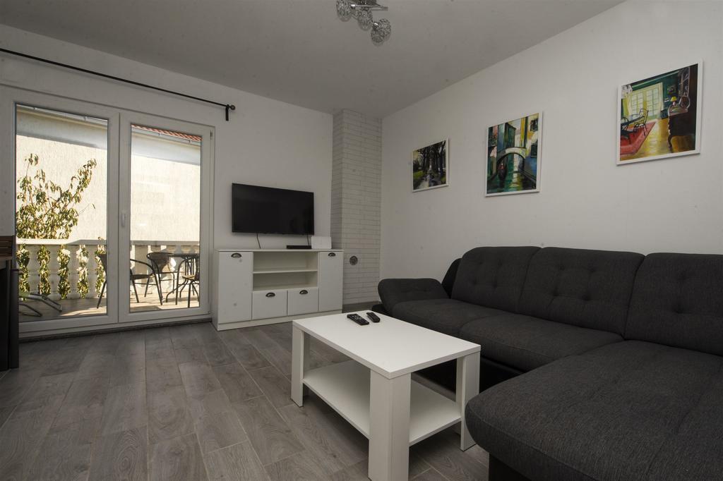 Apartment Jure Slatine Exterior photo